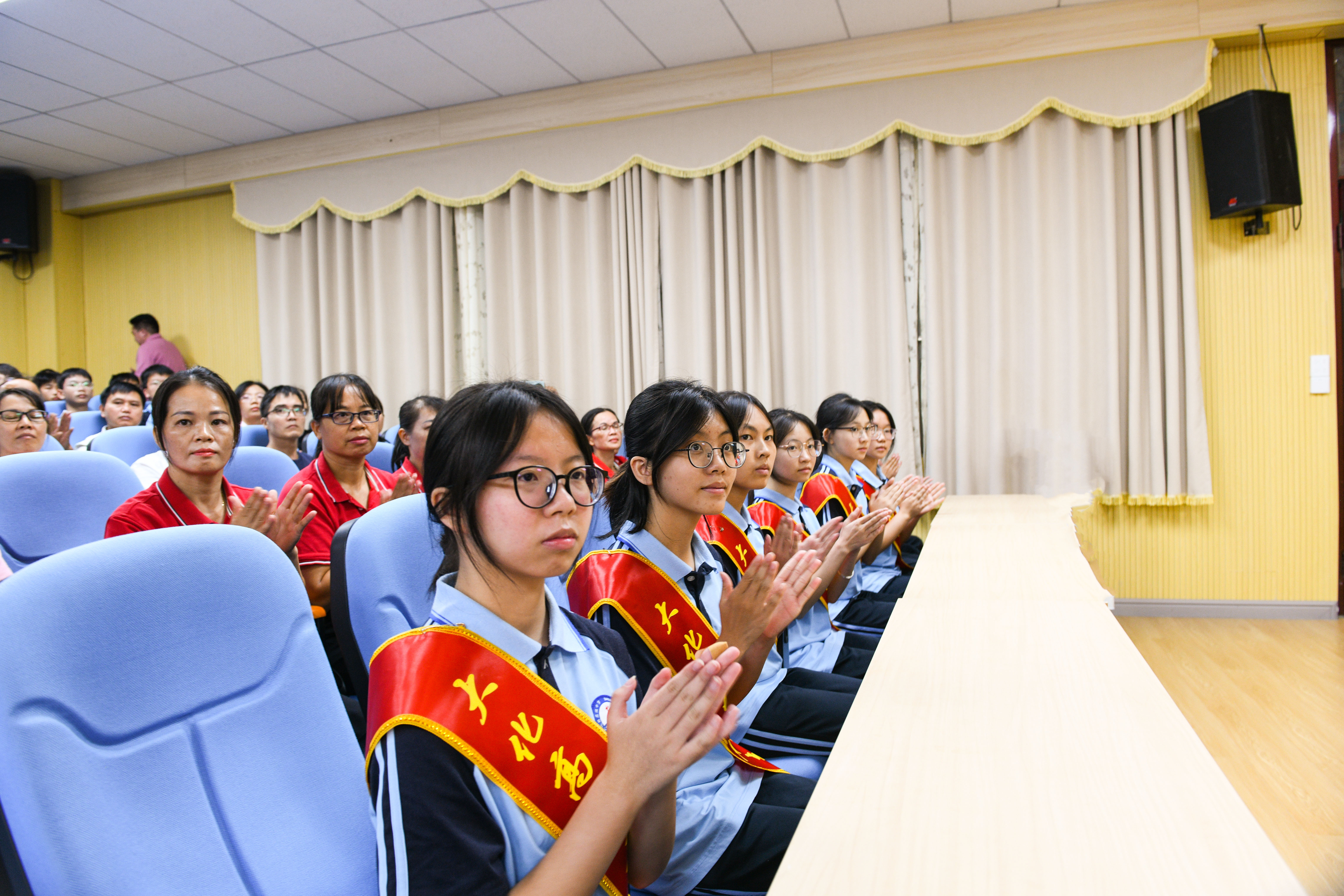 2、2024麻豆av
筑梦“三金”发放现场--李阳摄.jpg